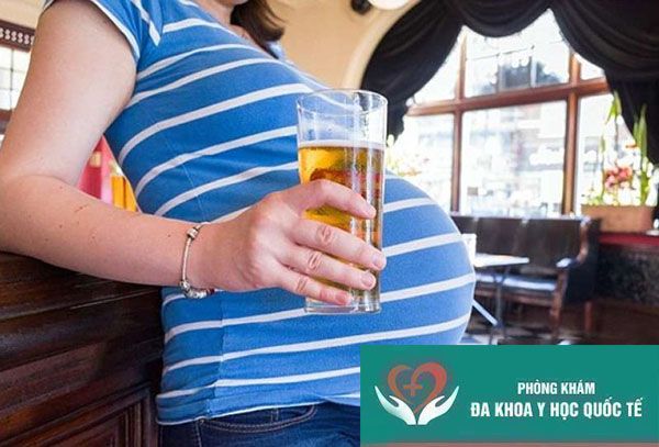 Bà bầu uống bia có sao không