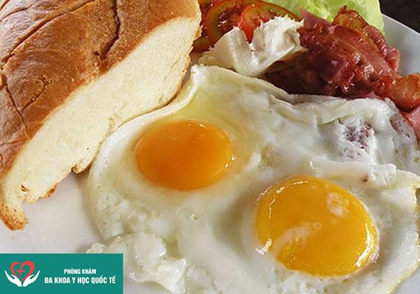 Cách ăn trứng ốp la để không tăng cân