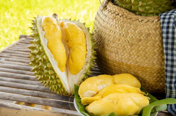 100g sầu riêng bao nhiêu calo? ăn sầu riêng có béo không?